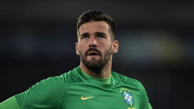 Alisson jogador do Brasil durante aquecimento antes da partida contra o Peru no estadio Engenhao pelo campeonato Copa America 2021.