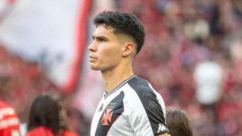 Pablo Galdames jogando pelo Vasco em 2024
