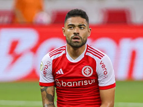 Bruno Tabata tem situação atualizada no Internacional após dores