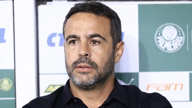 Artur Jorge tecnico do Botafogo durante partida contra o Palmeiras no estadio Arena Allianz Parque pelo campeonato Brasileiro