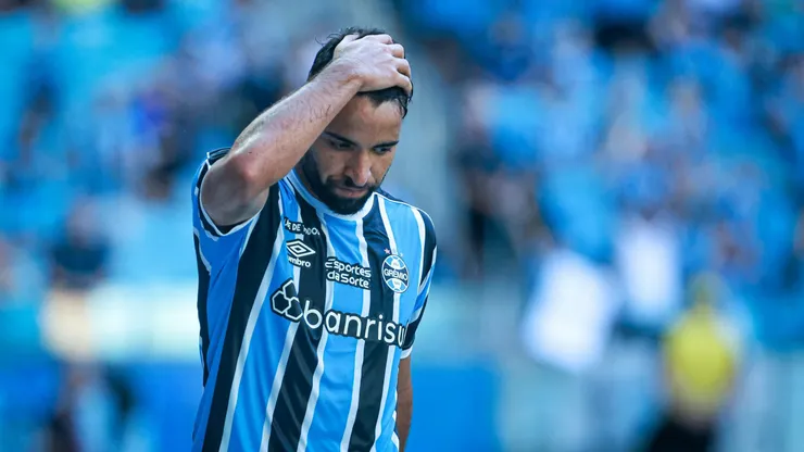 Pepe jogador do Gremio lamenta durante partida contra o Guarany de Bage no estadio Arena do Gremio pelo campeonato Gaucho 2024.