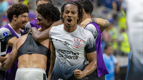 Andre Carrillo jogador do Corinthians durante partida contra o Fortaleza no estadio Arena Castelão pelo campeonato Copa Sul-Americana 2024.