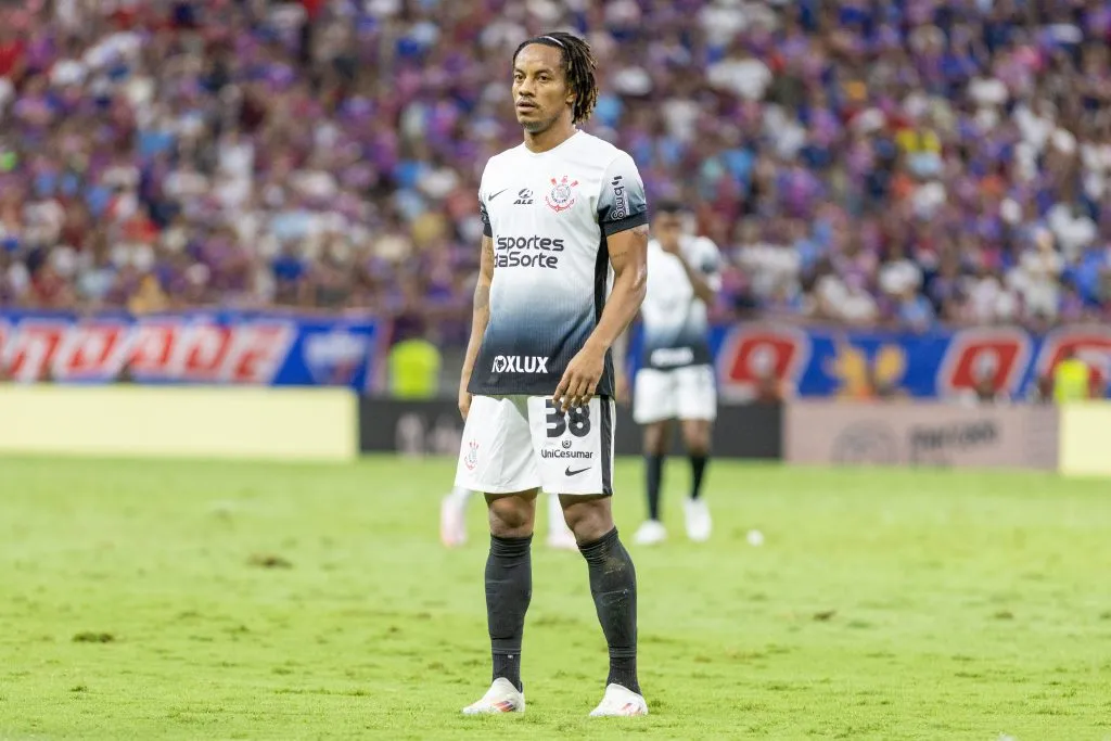 CE – FORTALEZA – 17/09/2024 – COPA SUL-AMERICANA 2024, FORTALEZA X CORINTHIANS – Andre Carrillo jogador do Corinthians durante partida contra o Fortaleza no estadio Arena Castelao pelo campeonato Copa Sul-Americana 2024. Foto: Baggio Rodrigues/AGIF