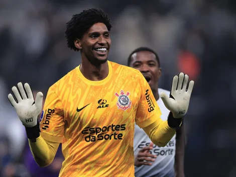 Hugo Souza se pronuncia após acerto entre Flamengo e Corinthians 