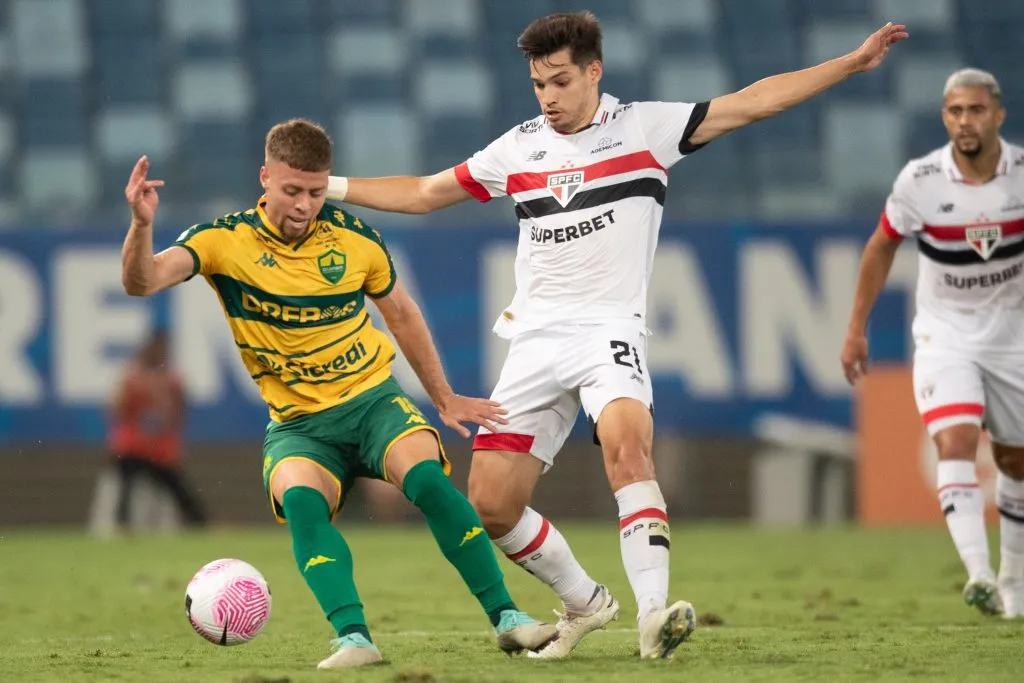 Bobadilla, meia do São Paulo, não atua pelo Tricolor há quase dois meses. Foto: Gil Gomes/AGIF