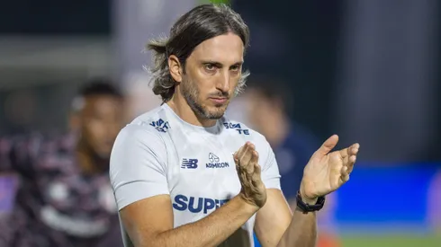 Luis Zubeldía, técnico do São Paulo, durante partida contra o Vasco, pelo Brasileirão Betano.