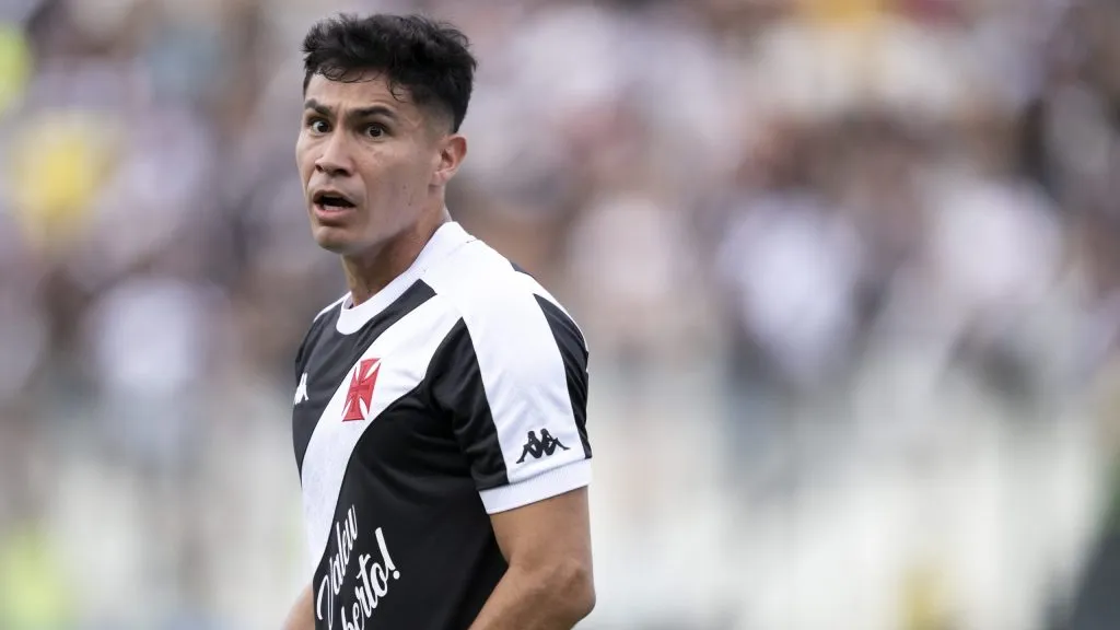Vasco toma atitude sobre Galdames (Imagem: Jorge Rodrigues/AGIF)