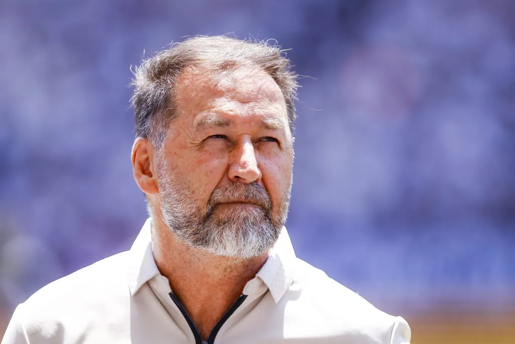 Augusto Melo, presidente do Corinthians, durante partida contra o Cruzeiro (Foto: Marco Miatelo/AGIF)