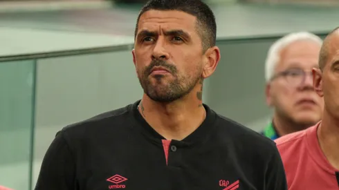 Lucho durante confronto contra o Atlético-GO no Brasileirão 2024.