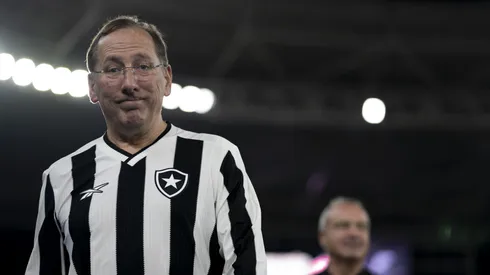 John Textor dono da SAF do Botafogo antes da partida contra o Vitoria no estádio Engenhão pelo campeonato Brasileiro A 2024. Foto: Jorge Rodrigues/AGIF