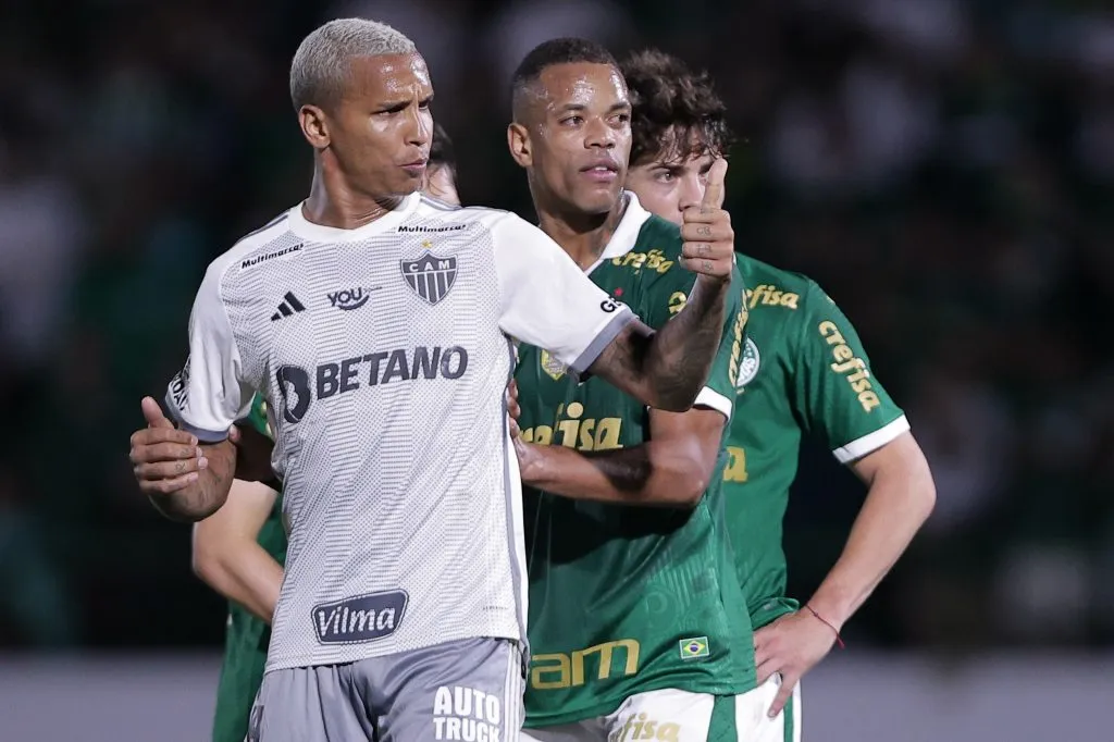 SP – CAMPINAS – 28/09/2024 – BRASILEIRO A 2024, PALMEIRAS X ATLETICO-MG – Deyverson jogador do Atletico-MG durante partida contra o Palmeiras no estadio Brinco de Ouro pelo campeonato Brasileiro A 2024. Foto: Ettore Chiereguini/AGIF