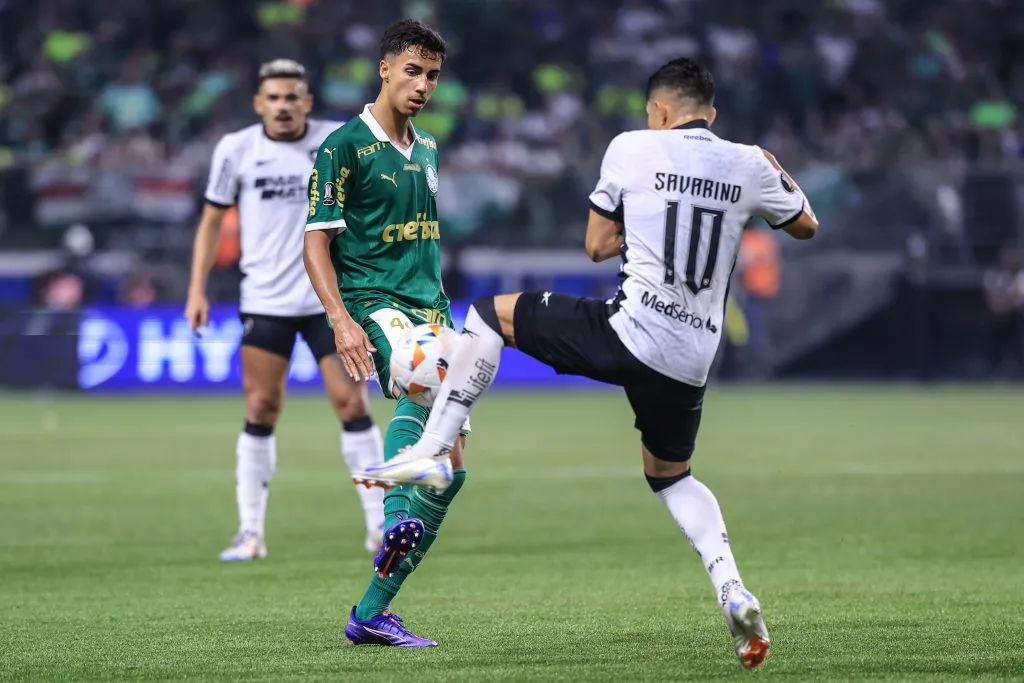 SP – SAO PAULO – 21/08/2024 – COPA LIBERTADORES 2024, PALMEIRAS X BOTAFOGO – Vitor Reis jogador do Palmeiras durante partida contra o Botafogo no estadio Arena Allianz Parque pelo campeonato Copa Libertadores 2024. Foto: Marcello Zambrana/AGIF