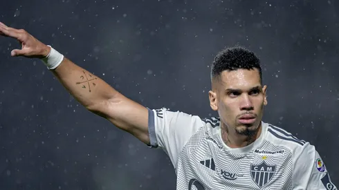 Paulinho, jogador do Atlético-MG