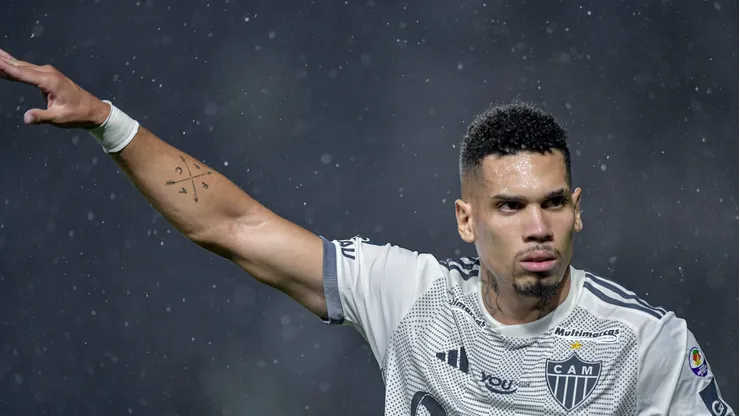 Paulinho, jogador do Atlético-MG