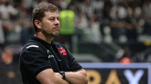 Rafael Paiva, técnico do Vasco, durante partida contra o Atletico-MG pela Copa Betano do Brasil.