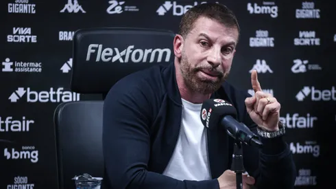 Pedrinho, presidente do Vasco, em entrevista coletiva (Imagem: Dikran Sahagian/Vasco)