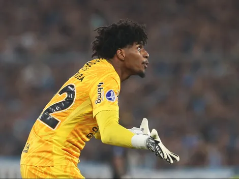 Diretor do Corinthians confirma entrave com Flamengo por Hugo Souza