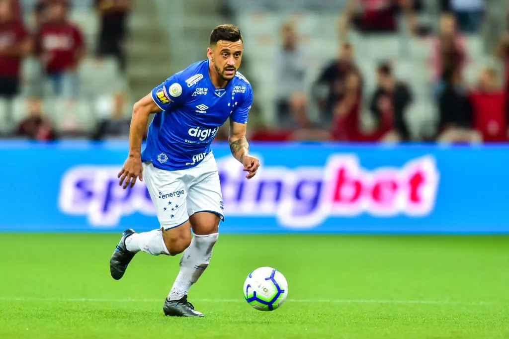 Robinho durante partida contra o Athletico-PR no Campeonato Brasileiro A 2019. Foto: Jason Silva/AGIF