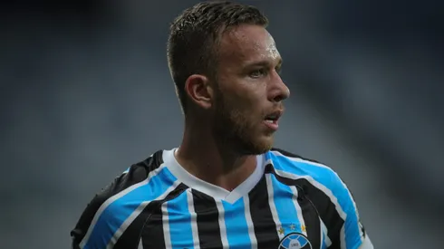 Jogador Arthur do Gremio durante partida contra o Cruzeiro no estadio Mineirao pelo campeonato Brasileiro A 2018.