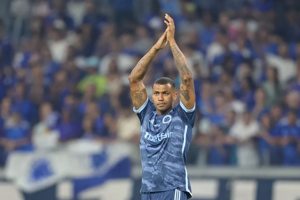 MG – BELO HORIZONTE – 15/09/2024 – BRASILEIRO A 2024, CRUZEIRO X SAO PAULO – Walace jogador do Cruzeiro durante partida contra o Sao Paulo no estadio Mineirao pelo campeonato Brasileiro A 2024. Foto: Gilson Lobo/AGIF