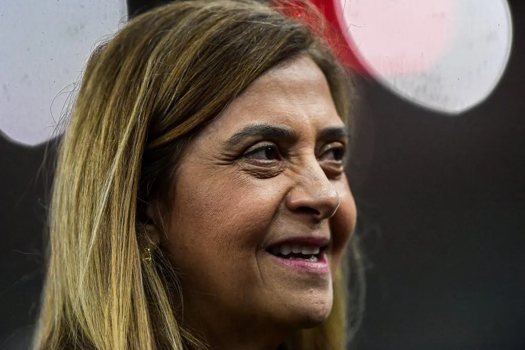 RJ – RIO DE JANEIRO – 31/07/2024 – BRASILEIRO A 2024, FLAMENGO X PALMEIRAS – Leila Pereira presidente do Palmeiras durante partida contra o Flamengo no estadio Maracana pelo campeonato Brasileiro A 2024. Foto: Thiago Ribeiro/AGIF