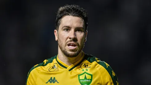 Gustavo Sauer atuando no Cuiabá em 2024