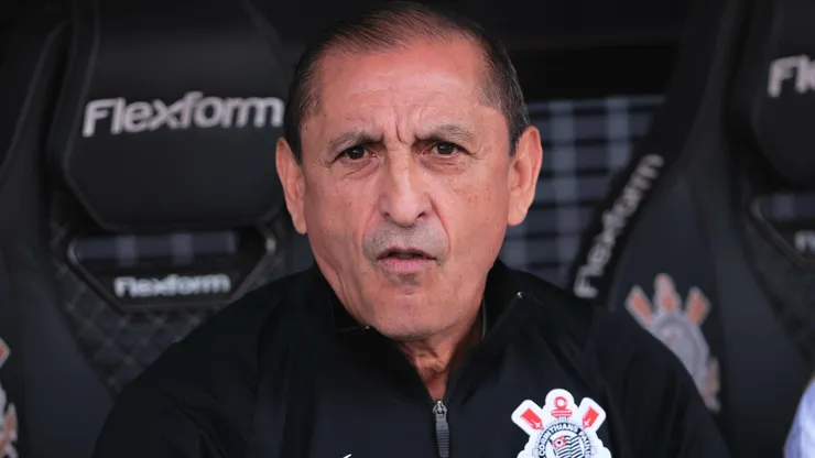Ramon Diaz tecnico do Corinthians durante partida contra o Flamengo no estadio Arena Corinthians pelo campeonato Brasileiro A 2024.