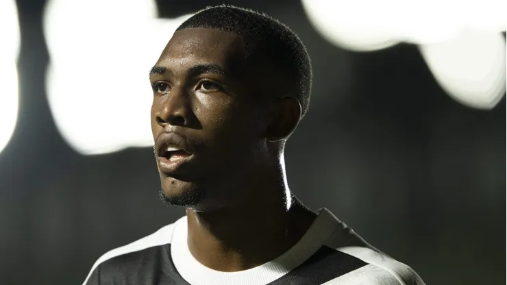 Rayan tem situação atualizada no Vasco.