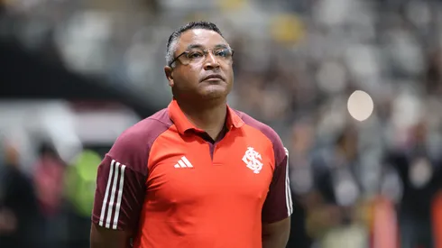 Roger Machado técnico do Internacional durante partida contra o Atlético-MG no estádio Arena MRV pelo campeonato Brasileiro A 2024. Foto: Gilson Lobo/AGIF