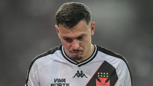 Hugo Moura, jogador do Vasco, durante partida contra o Flamengo, pelo Brasileirão Betano.