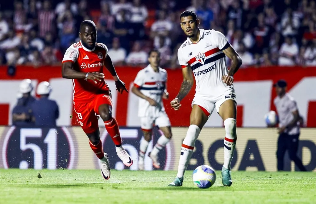 Ruan será desfalque – Foto: Marco Miatelo/AGIF.