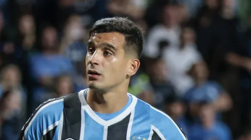 Cristaldo em partida pelo Grêmio.