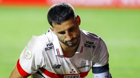 Calleri tem problema confirmado no São Paulo.