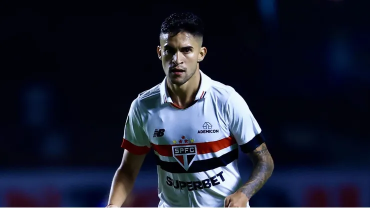 Rodrigo Nestor atuando no São Paulo em 2024