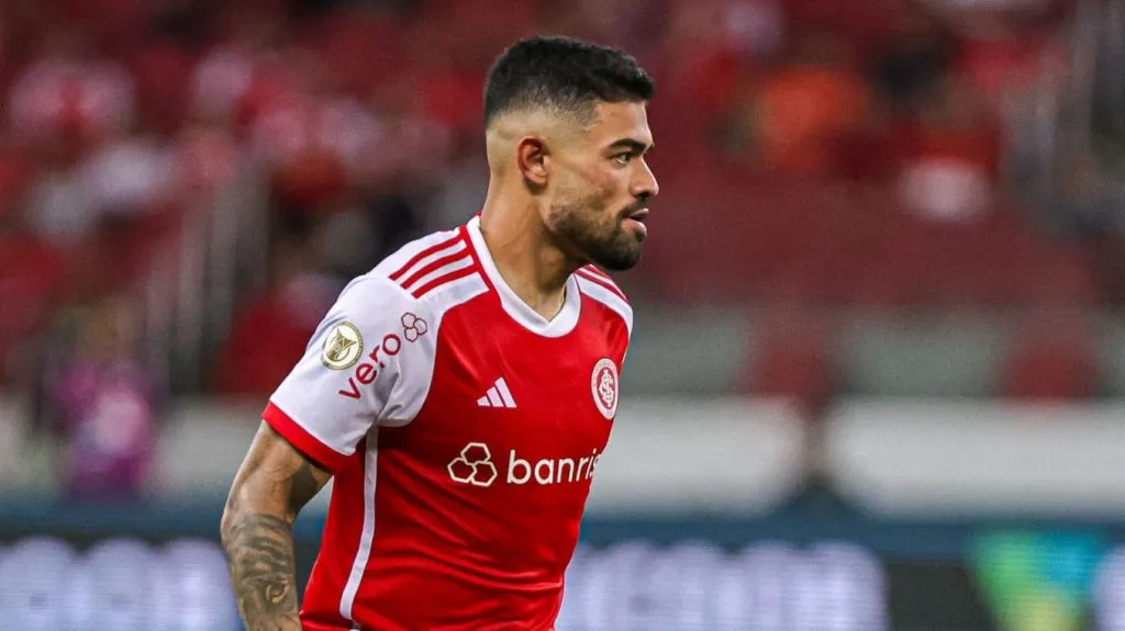 Tabata substituirá Wesley – Foto: Maxi Franzoi/AGIF