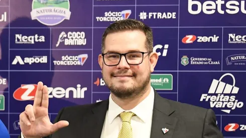 Alex Santiago manda a real no Fortaleza.