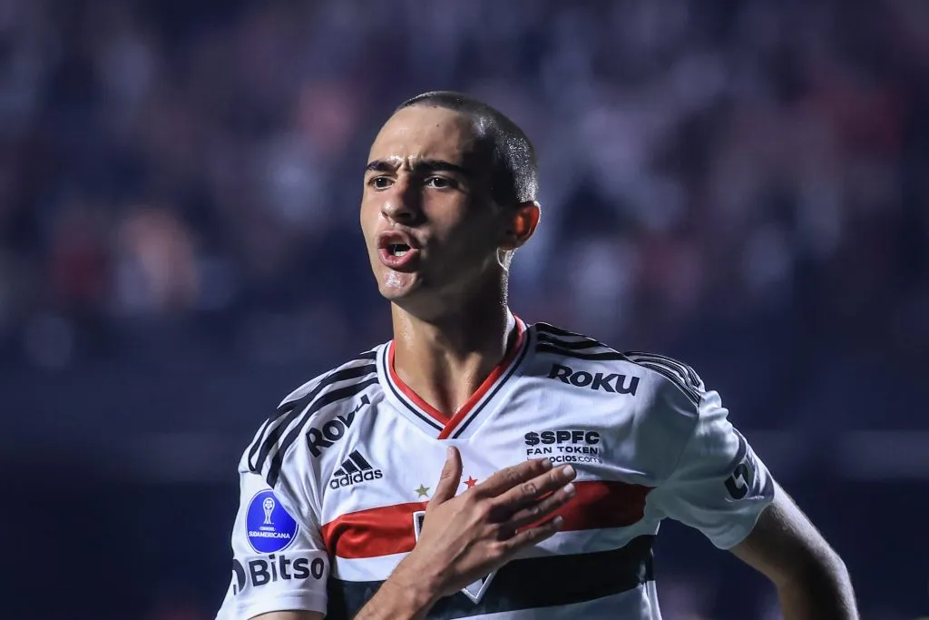 Rodriguinho comemorando gol durante partida contra o Universidad Catolica na Copa Sul-Americana 2022. Foto: Marcello Zambrana/AGIF