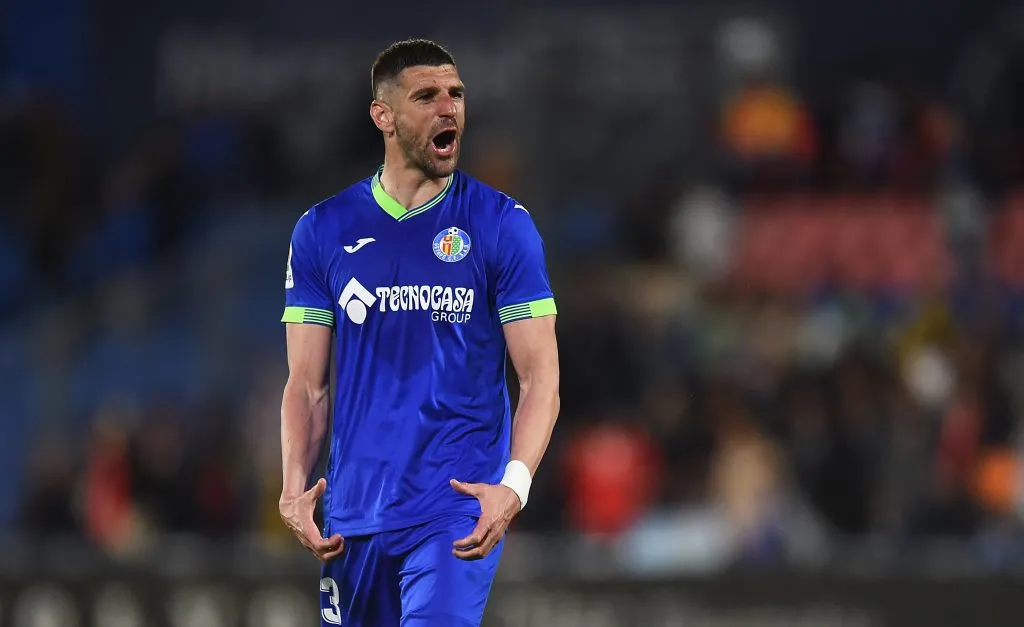 Fabrizio Angileri em partida pelo Getafe, da Espanha (Photo by Denis Doyle/Getty Images)