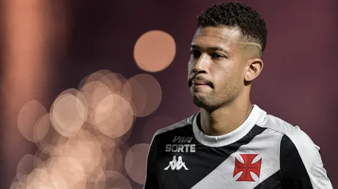 João Victor, jogador do Vasco, durante partida contra o Juventude (Foto: Thiago Ribeiro/AGIF)