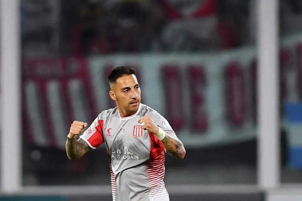 Javier Correa em partida pelo Estudiantes (Photo by Hernan Cortez/Getty Images)