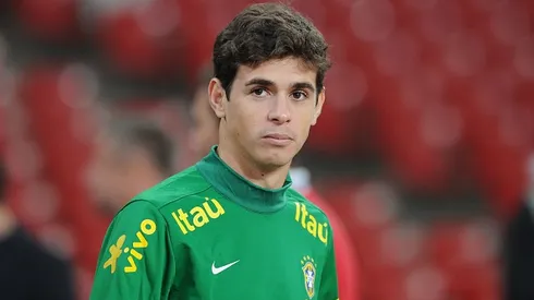 Oscar atuando pela Seleção Brasileira em 2013