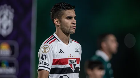 Rodrigo Nestor jogador do São Paulo durante partida contra o Goiás no estádio Serrinha pelo campeonato Brasileiro A 2023. Foto: Isabela Azine/AGIF