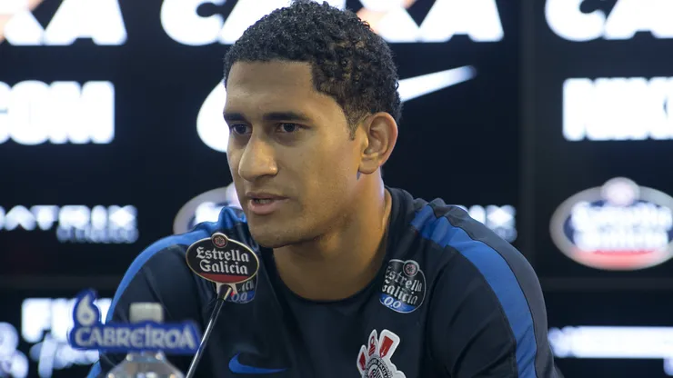 Coletiva de Imprensa do Corinthians - Zagueiros Pablo e Balbuena durante coletiva de Imprensa do Corinthians no CT Joaquim Grava
