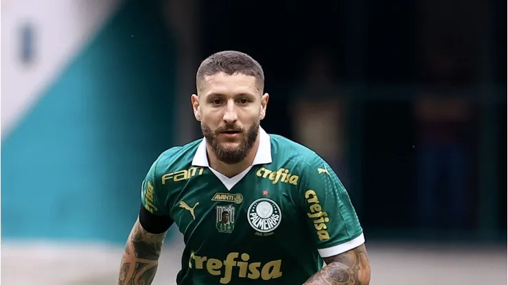Zé Rafael vira assunto no São Paulo.