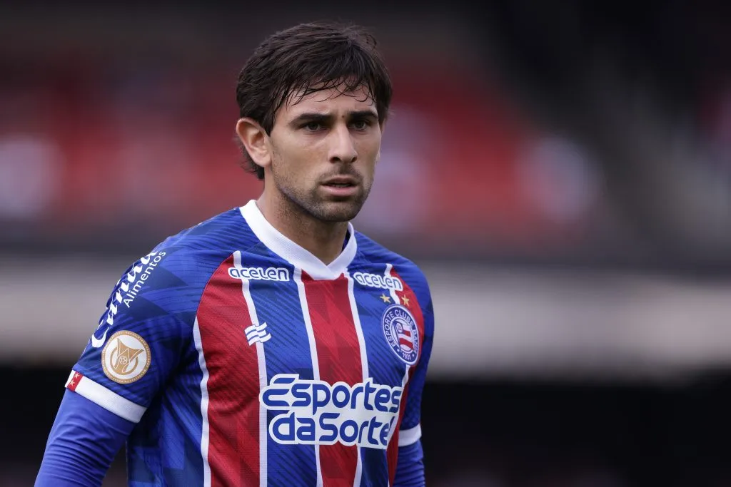 Acevedo, jogador do Bahia, durante partida contra o São Paulo (Foto: Ettore Chiereguini/AGIF)