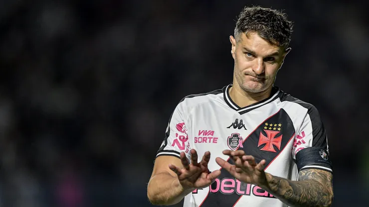 Vegetti, jogador do Vasco, durante partida contra o Cuiabá, pelo Brasileirão Betano.