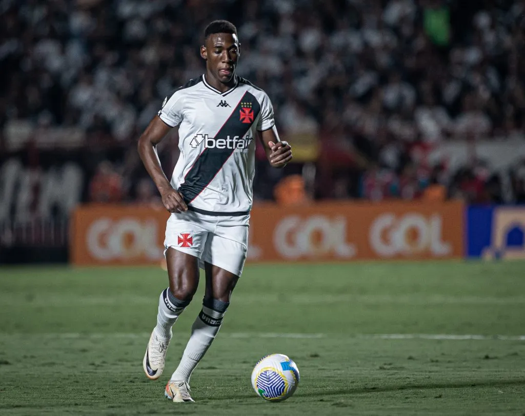 GO – GOIANIA – 17/07/2024 – BRASILEIRO A 2024, ATLETICO-GO X VASCO – Leo Pele jogador do Vasco durante partida contra o Atletico-GO no estadio Antonio Accioly pelo campeonato Brasileiro A 2024. Foto: Isabela Azine/AGIF