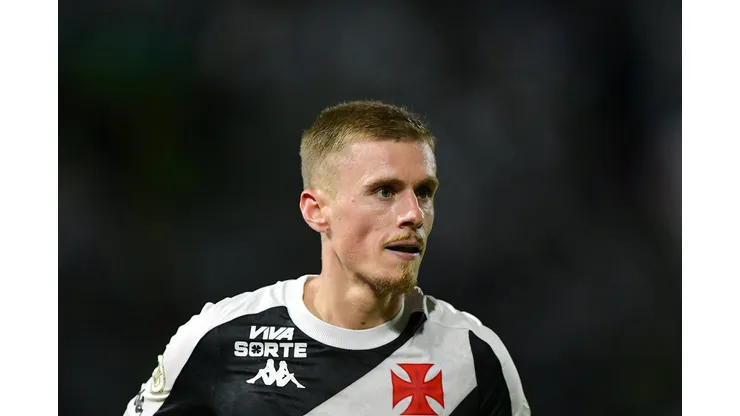 RJ - RIO DE JANEIRO - 05/10/2024 - BRASILEIRO A 2024, VASCO X JUVENTUDE - Maxime Dominguez jogador do Vasco durante partida contra o Juventude no estadio Sao Januario pelo campeonato Brasileiro A 2024. Foto: Thiago Ribeiro/AGIF