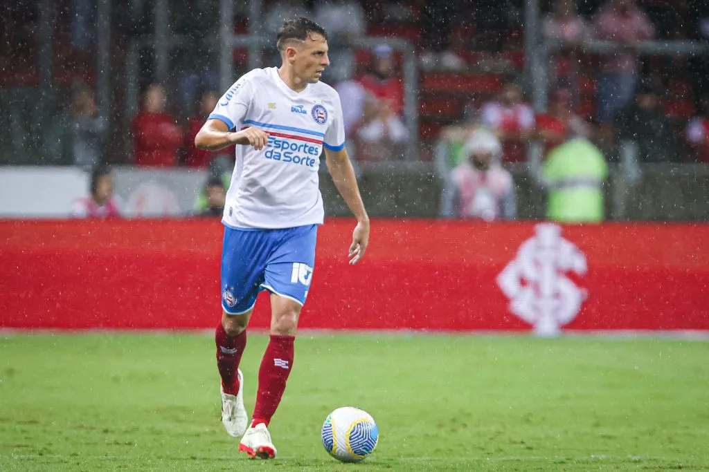 Santiago Arias durante partida contra o Internacional no Campeonato Brasileiro A 2024. Foto: Maxi Franzoi/AGIF