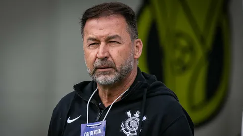 Augusto Melo, presidente do Corinthians, durante partida contra o Cruzeiro, pelo Brasileirão Betano.